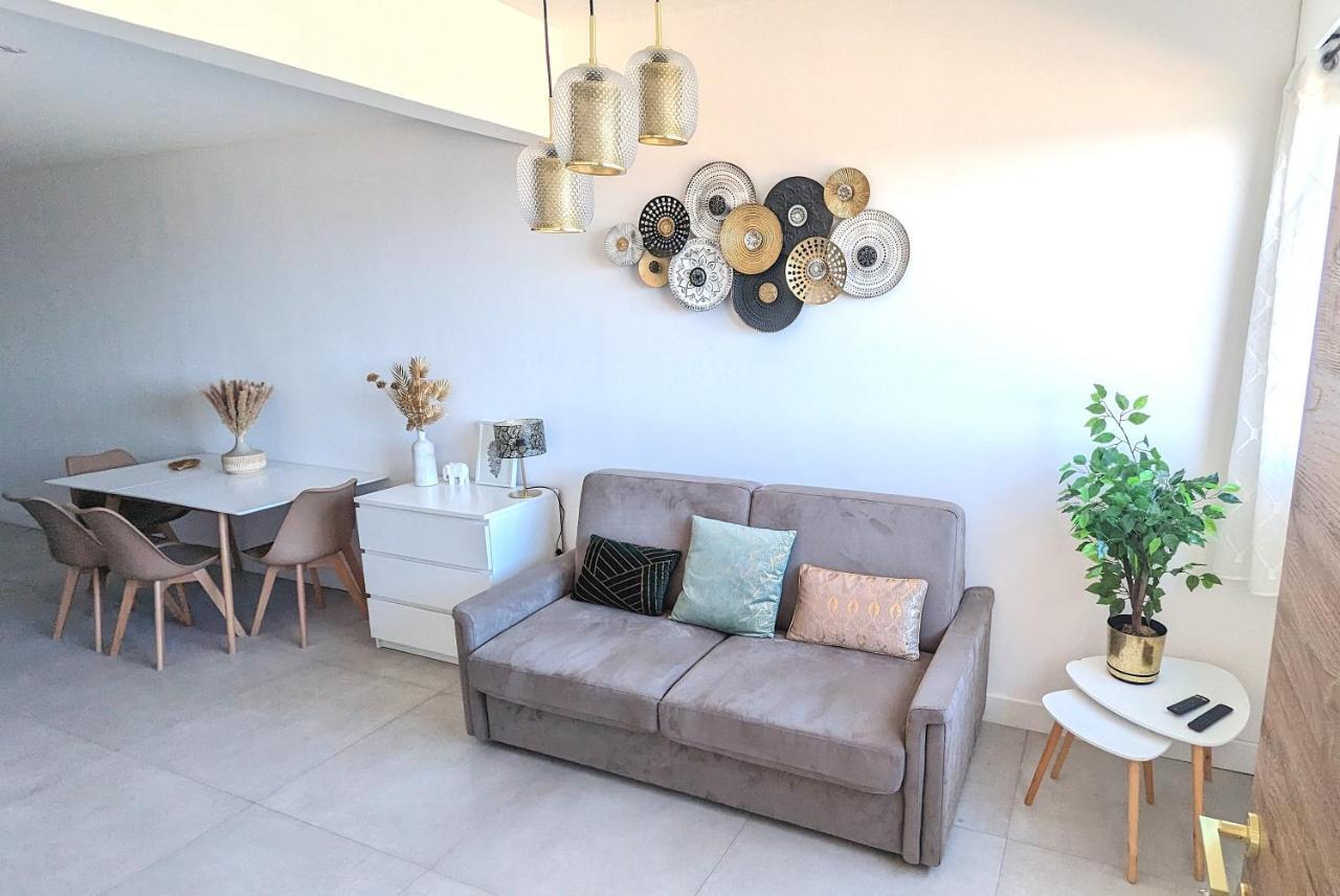 Superb Apartment With Sea View, 200M From Beach San-Martino-di-Lota Exterior photo