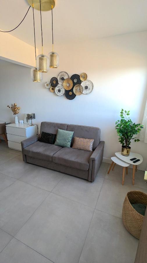 Superb Apartment With Sea View, 200M From Beach San-Martino-di-Lota Exterior photo
